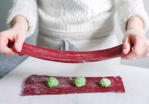 wevestill-gottime:Beet Ravioli w/ Mint, Ricotta, Peas & Lemon