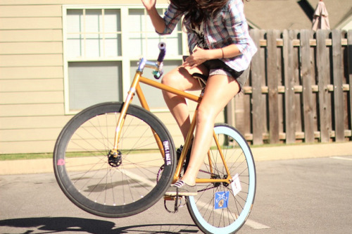 shazleton:  Girls on bikes. Happy Friday.