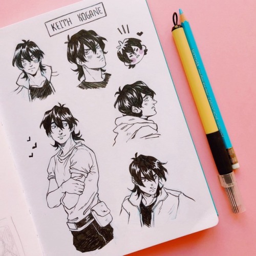 I drew a lot of Keith for practice and i’m still in love with this Kuretake brush pen.Also i&rsquo