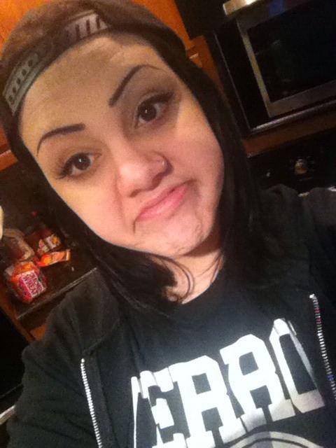 rawdogqueen: Its summer I got my hat on backwards and its time to fucking party
