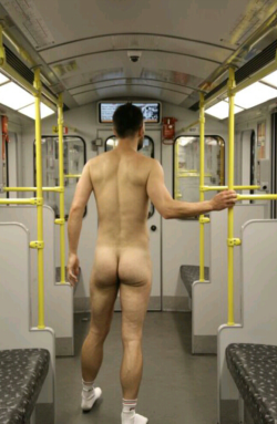 ●●● GRATUITOUS PUBLIC NUDITY ♂