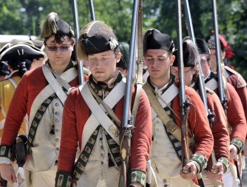 bantarleton:British regulars, including grenadiers and Guards, in action alongside loyalists and Nat