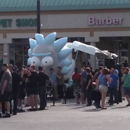 M-m-Morty! We gotta…we gotta go around the country selling merchandise Morty! @rickmobile @ri