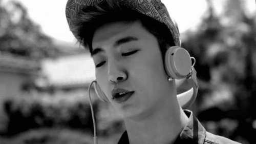 mykpopblacknwhite - Ihasdinowoo