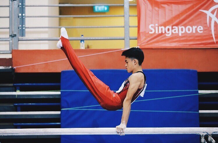 schoolboyboy:Keason lim the cutest Boy of Singapore national gymnastics team hehe.