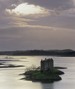 pagewoman:  Castle Stalker, Appin, Argyll, Scotland  by Ian Cameron 