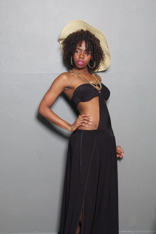 athleticsistas:  modelgeek:  i love what i do   Phylicia Benn