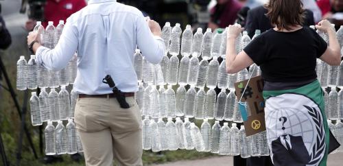 the-movemnt: Flint is now facing a nasty shigellosis outbreak Flint, Michigan, is now facing an outb