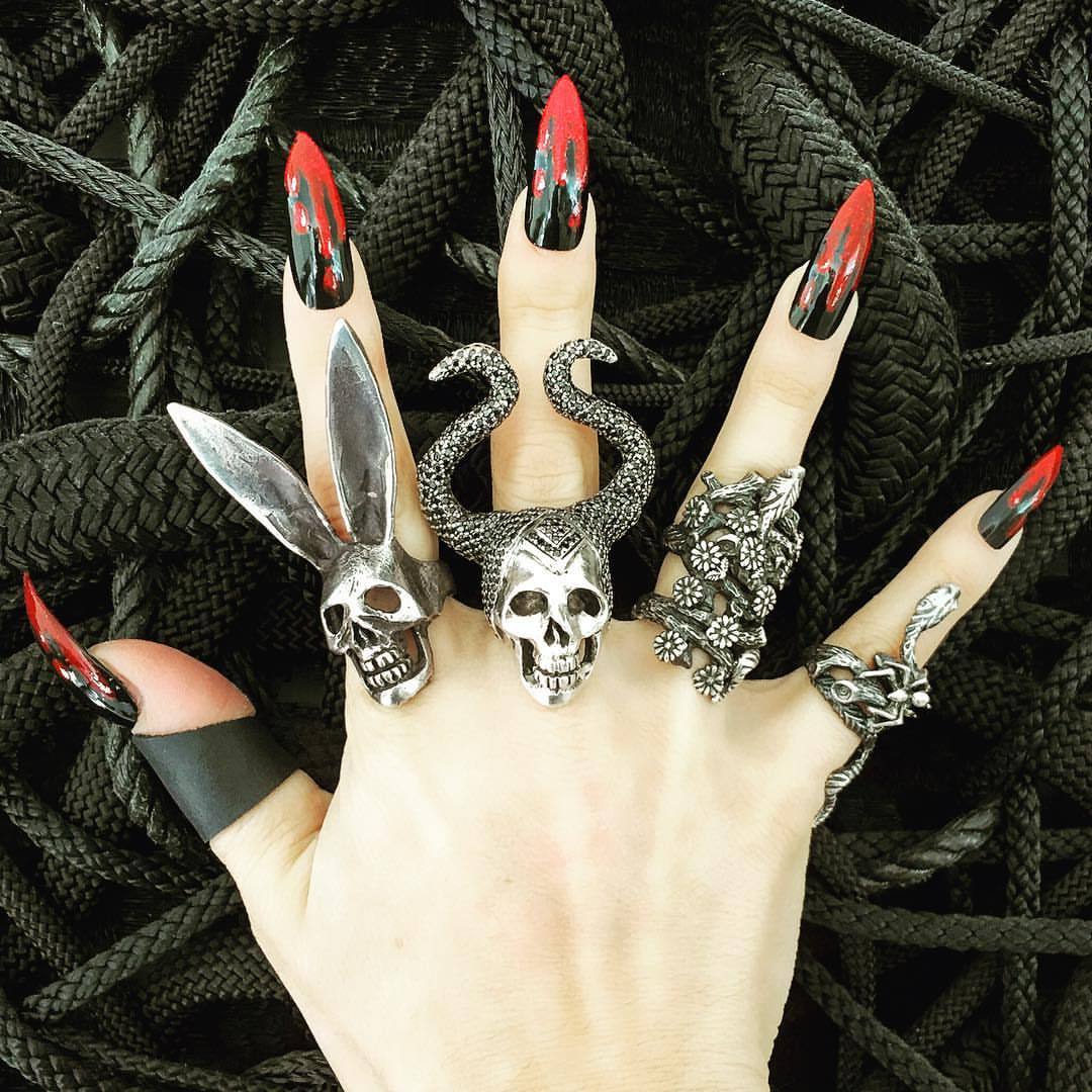 socialpsychopathblr:  Heart of Bone