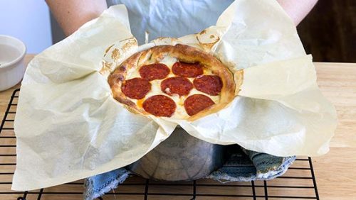 daggerpen:archiemcphee:Today is an awesome day. Remember that mouthwatering pizza cake by Boston Piz