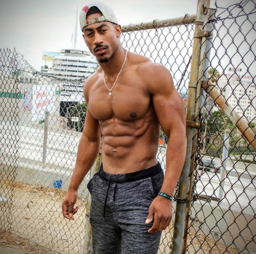 bmoneyuniverse: Alex Wright😍😍🙌🏾🙌🏾😊😊