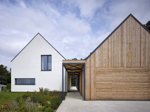 Country House J - Jablonove, Slovakia - ARCHITEKTI mikulaj & mikulajova - via ArchDaily____Arthu