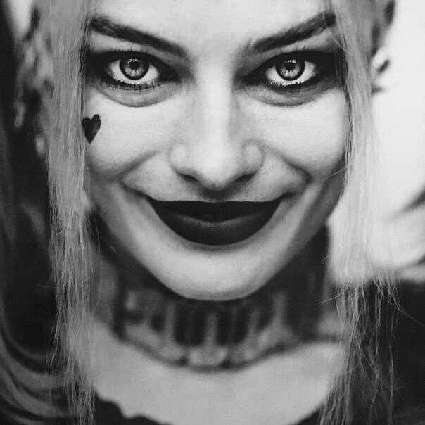dcfilms:  New image of Margot Robbie as Harley Quinn 