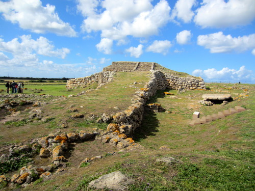 We arrived in Sardinia this morning! Archaeological Museum of Olbia (not pictured), Mont'e Prama scu