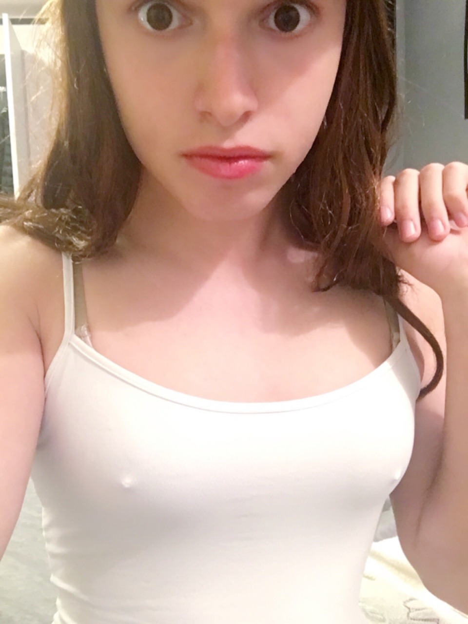cumcoveredashley:  It’s so colddddd I’m freezing guys please come warm me up!❄️❤💋❤