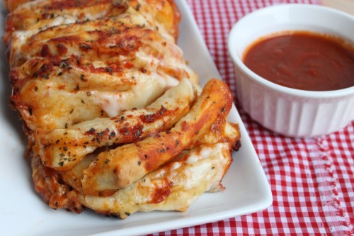 sp00nful:Pull Apart Bread Pizza