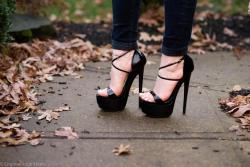 highheels-passion:  Close up platform sandals Giuseppe Zannotti Nero http://ift.tt/2uxOjYb