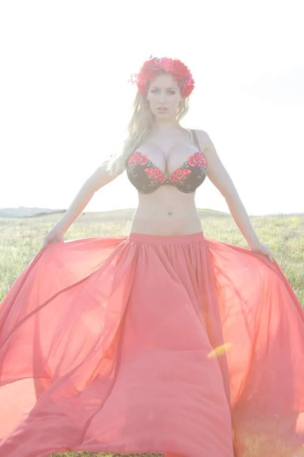 sbla7295:  Jordan Carver