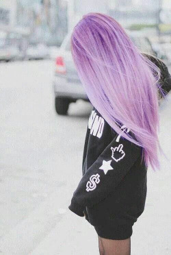 streamy-dream:  Pastel goth 🚬 on We Heart It - http://weheartit.com/entry/161641817