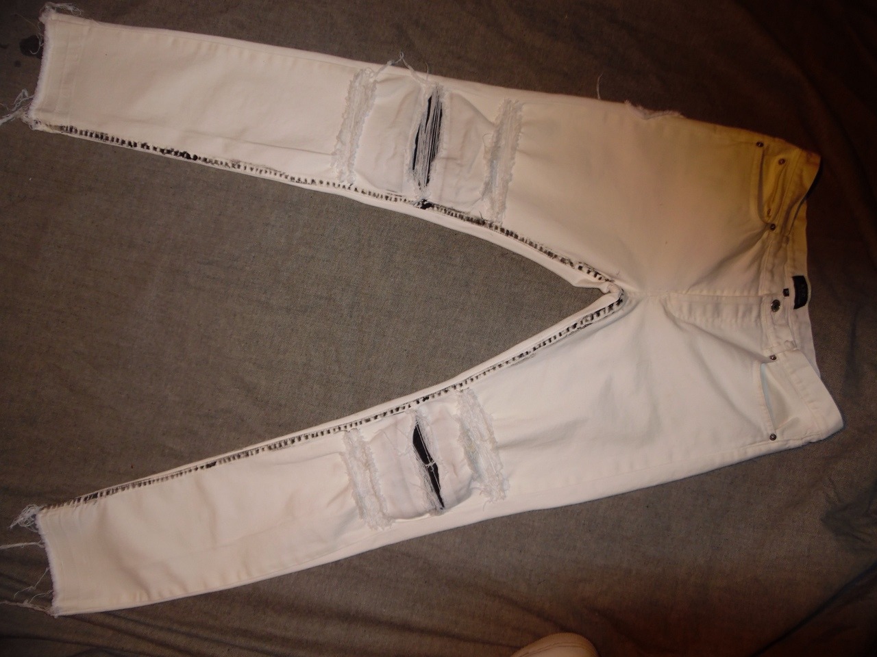 theanarchalresponse:  #WORK WHITE APC DENIM DESTROYED, REPAIRED &amp; PAINTED