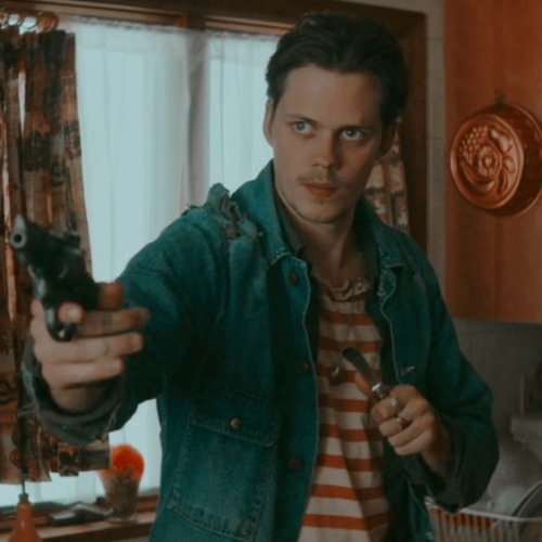 bill skarsgård - mickey icons of course we are going to talk about thislike or reblog if you use the