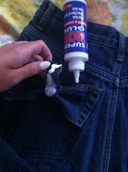 reacreatefashion:  DIY BOW POCKET SHORTS! porn pictures