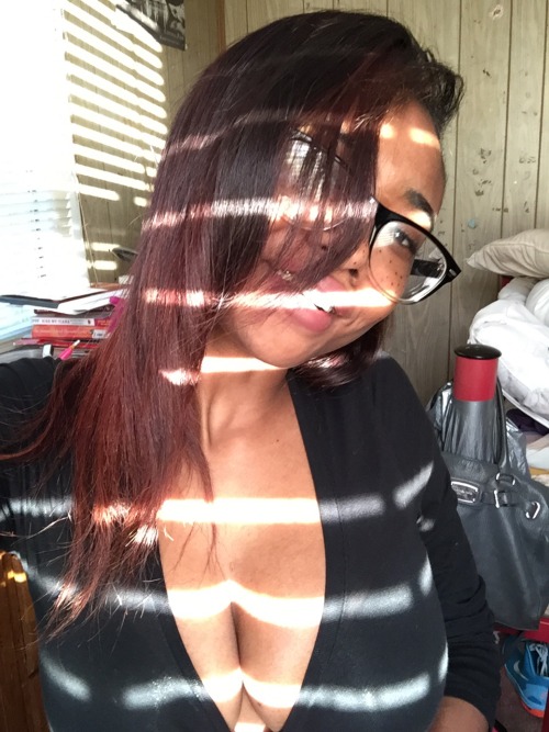 alyssaayaan:  What is with me and black 🙄 #aremyboobsgrowing