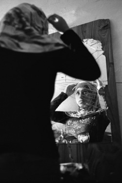 mpdrolet:  Broken mirror, Beirut, 2005 Rania