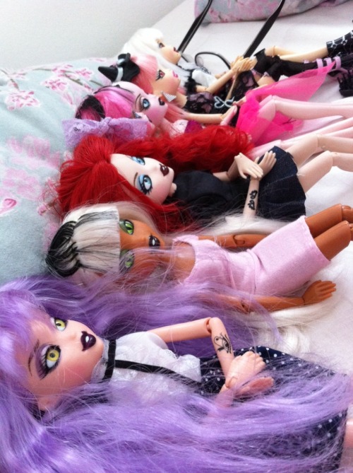 weginny: My little girls in my bed with me :)