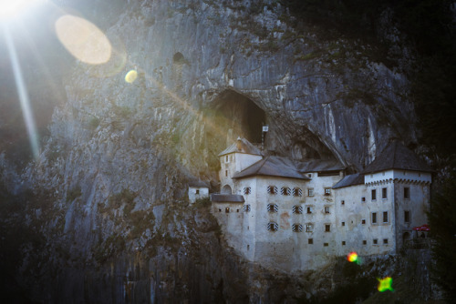 breathtakingdestinations:Predjama Castle - Slovenia (by Gilad Rom) 