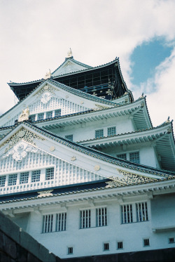 fuckyeahjapanandkorea:  Osaka Castle, Osaka 大阪城 (by porkchopsandy) 