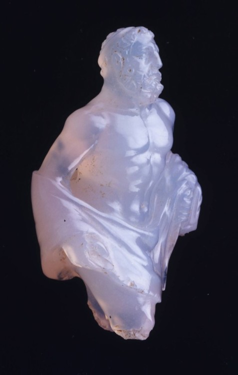 Miniature statuette of Herakles, 2nd century CERoman Chalcedony3.5 x 3.2 x 1.6 cm (1 3/8 x 1 &fr