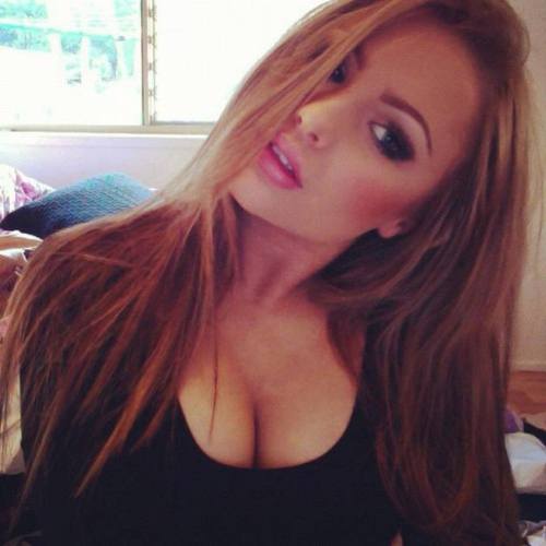 alluring-beauties:  Alluring-Beauties