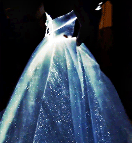 simon-lewis:  Zac Posen’s gown for Claire Danes for the Met Gala 