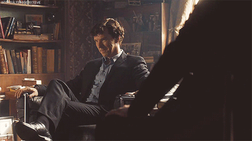 aconsultingdetective: ∞ Scenes of Sherlock Mrs Hudson: Would you like a cup of tea? The kettle