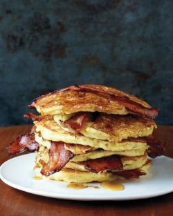 bearded-daddy:  craving-nomz: Bacon Pancakes   Extra super duper noms…