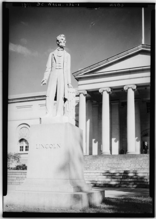 ca. 1934. “District of Columbia City Hall, 451 Indiana Avenue Northwest, Washington, District 