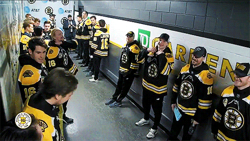 bergymarchy: 11.29.18. Silly time in the tunnel 