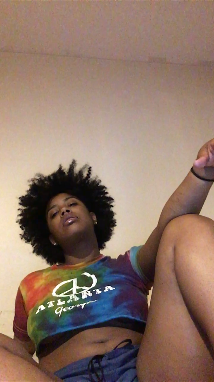 cozyqueen:  i’m everybody type. goddamn right!