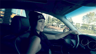 hellyeahstaybeautiful:  hellyeahstaybeautiful 