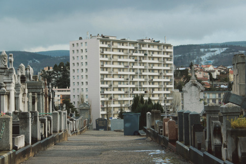 Barres; Roanne, Saint-Étienne.