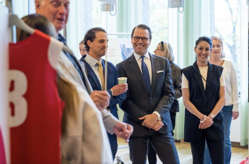 16th May 2022 // On behalf of the Crown Princess Couple’s Foundation, Prince Daniel visited an exhib