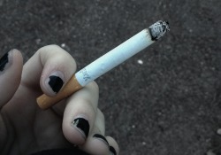 thinsiqnificants:  you all smoke to enjoy it i smoke to die no jk I enjoy it fuck stupid quotes 