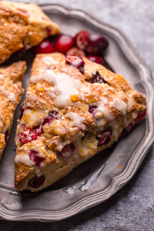 daily-deliciousness:  Bakery-style cranberry