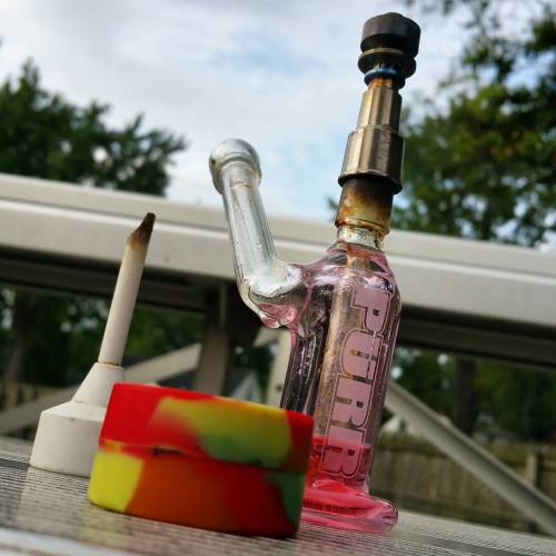 Pürr #purrglass #710 #girlsgonedab #girlsgoneglass #iheartdabs #somegirlslovetogethigh #smokegoodlov