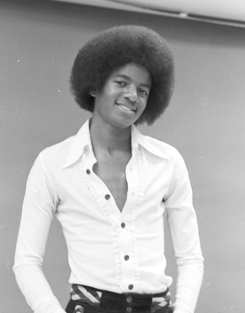 twixnmix: Michael Jackson portrait session, 1976.