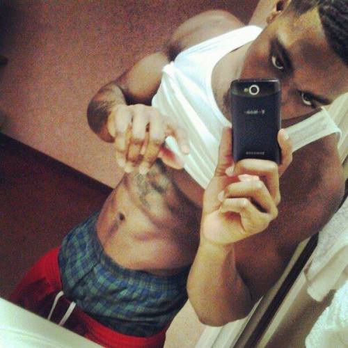 still2flyy:  manuponman:  Homie is beautiful. #MyType  YES GAWD!!! ♥♥♥♥♥♥♥♥♥♥