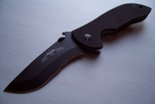 knifepics: by Emerson