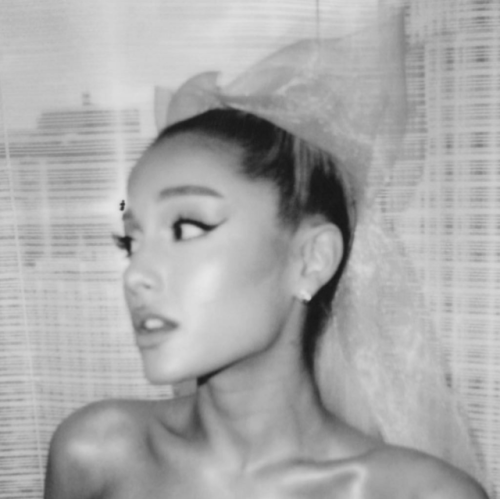 ARIANA GRANDE AT MET GALA ICONS like if you use/save !!!! 