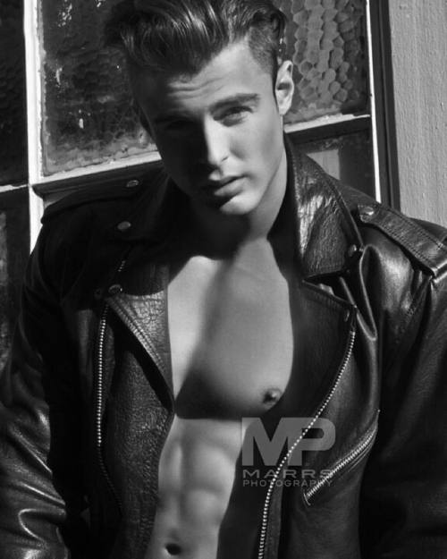 Grease lightning! And I mean that in the most positive manner. Russian stunner @davidlurs is nothing